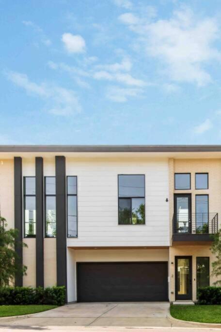 Glamorous Perfectly Located Luxury 2 Bed Townhome Dallas Buitenkant foto